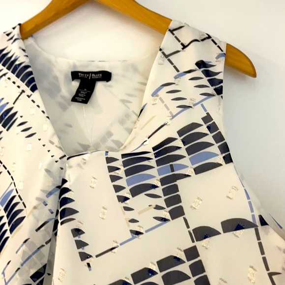 White House Black Market - Picture 5 of 9